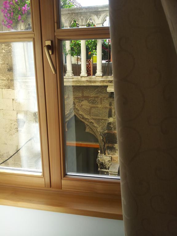 Old Town Apartment Mila 스플리트 객실 사진